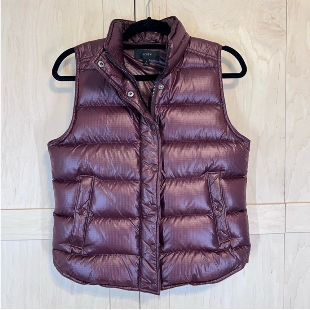 J. Crew Down Puffer Vest Shiny Plum/Burgundy  Style B1160 Women’s Small